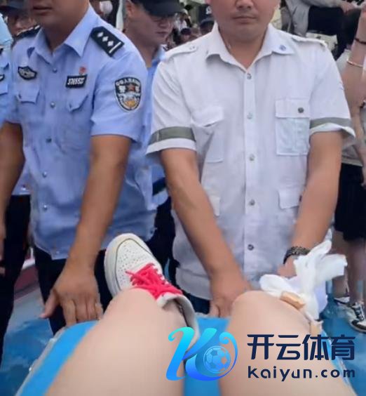 盛名综艺录制现场突发就怕 多东谈主骨折 赛谈安全引质疑